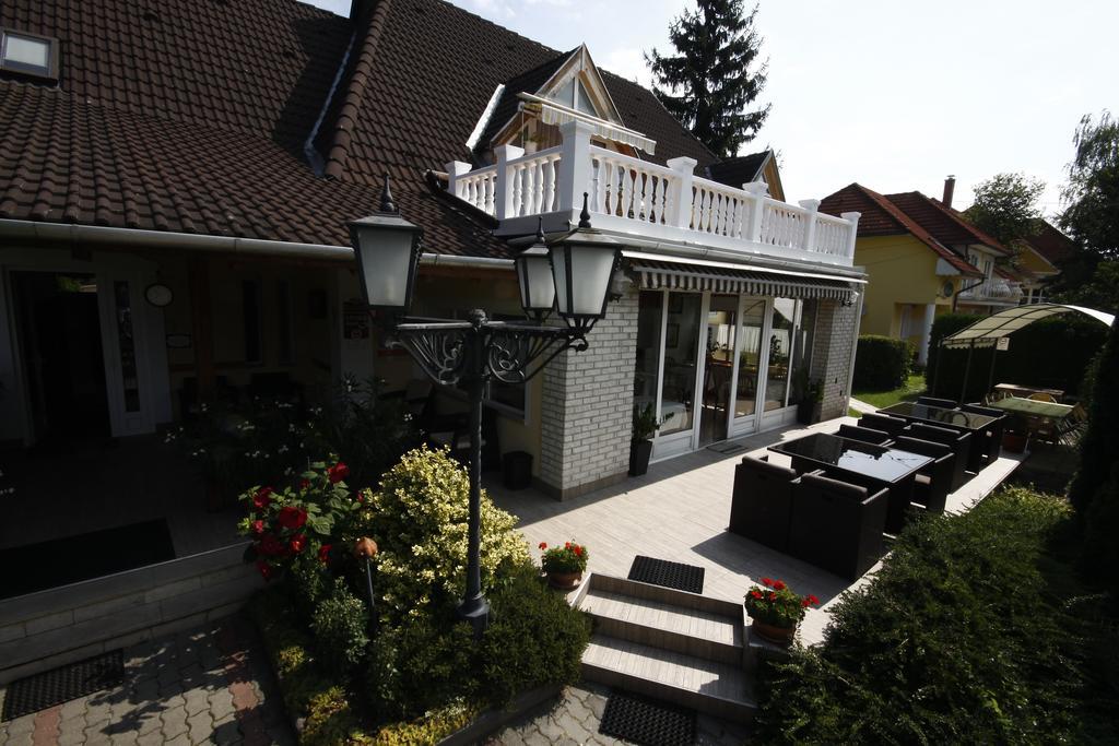 Parti Panzio Hotel Tata Exterior photo